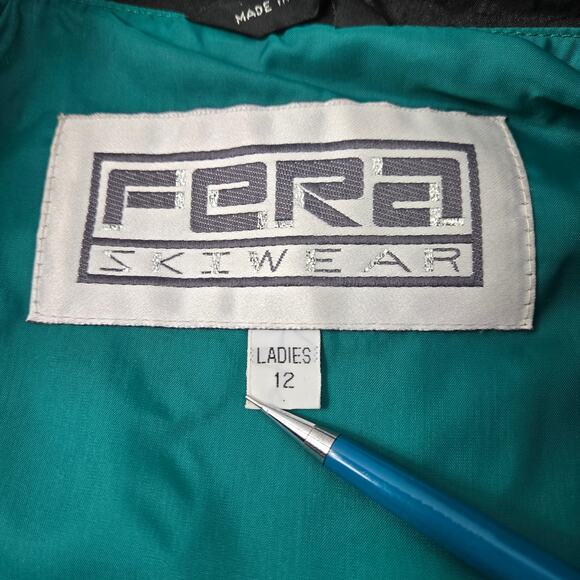 Vintage Eighties Ladies Fera Ski Jacket Teal Embroidered Trim Hong Kong size 12 - Picture 6 of 16